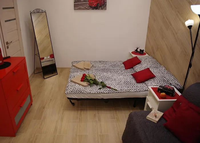 Niedaleko Od Centrum Ale Z Dala Od Tlumow